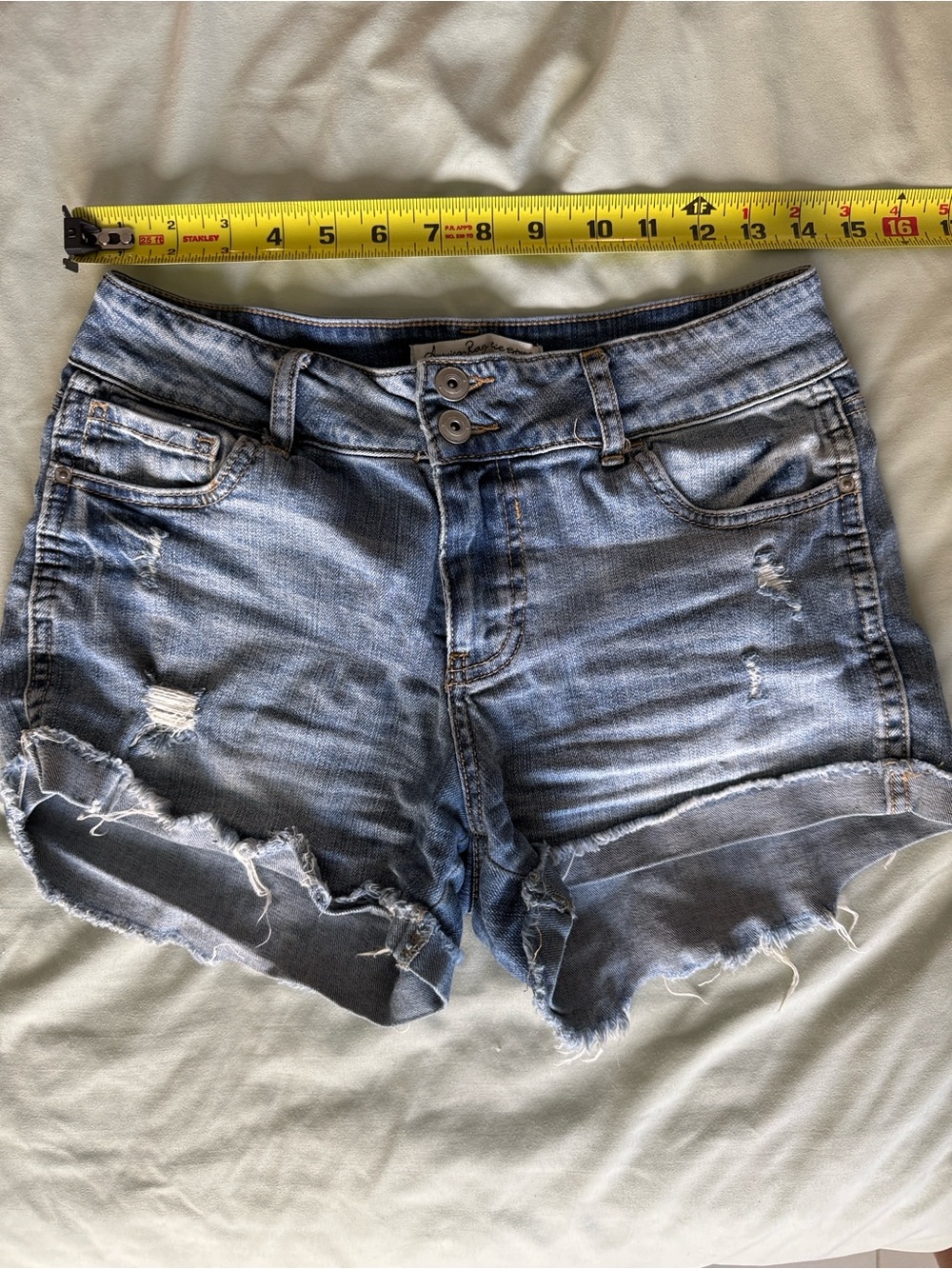American Rag Distressed Frayed Hem Denim Shorts – Size 5